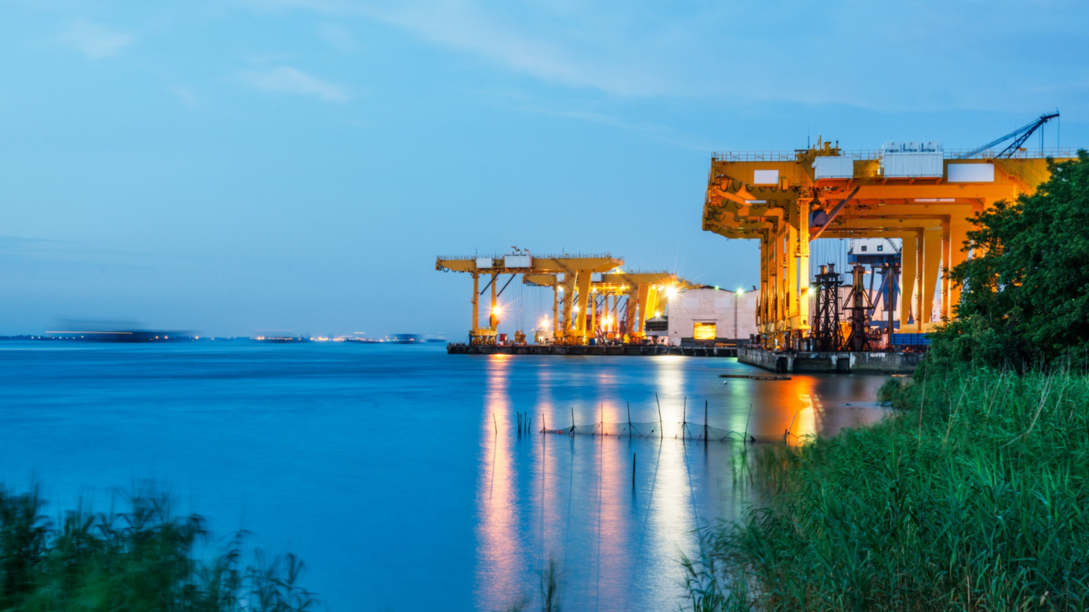 What Is Marine Construction? Materials, Methods, and Benefits